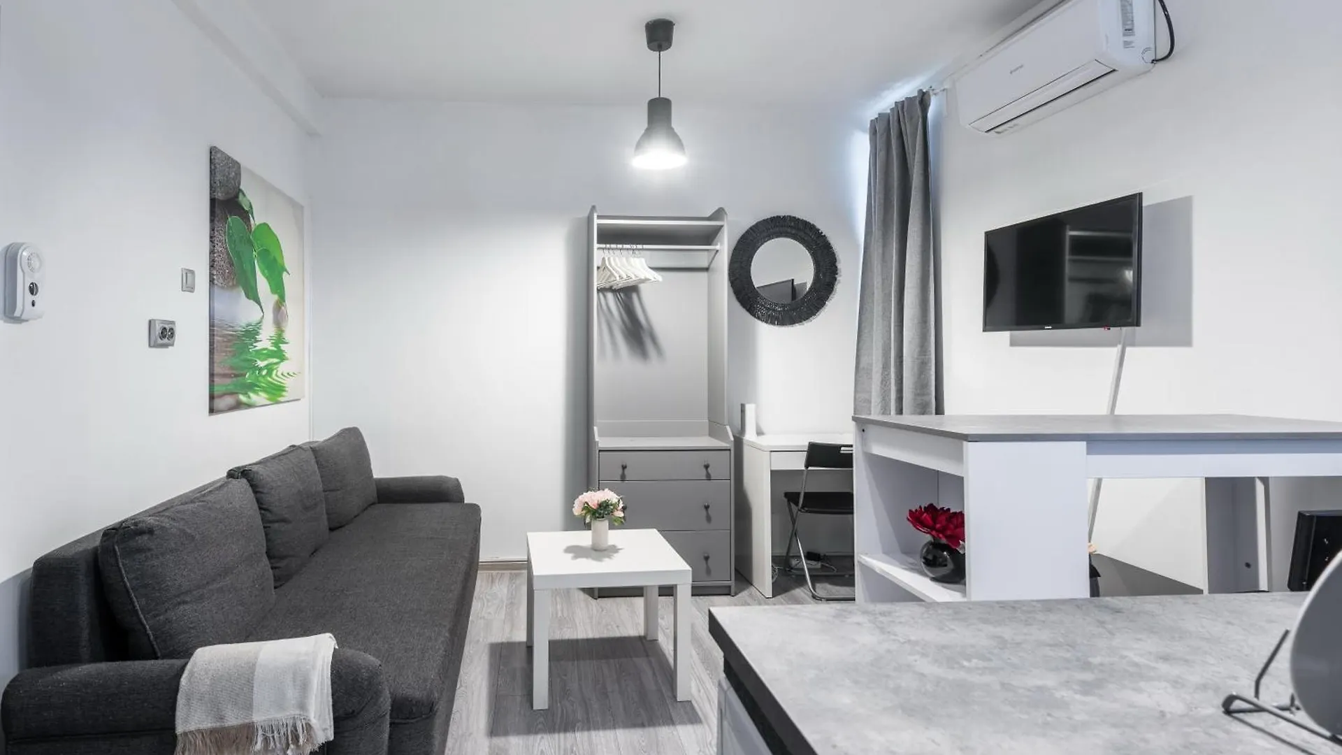 Home Guest Apartments 4 Bucharest Romania